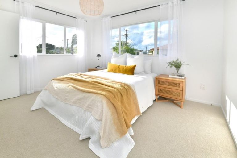 Photo of property in 7 Doment Crescent, Orewa, 0931