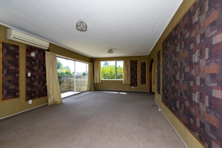 Photo of property in 30 Shortland Street, Tamatea, Napier, 4112