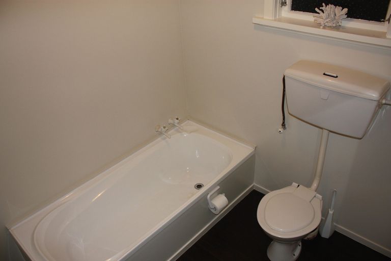 Photo of property in 5 Elm Row, Dunedin Central, Dunedin, 9016