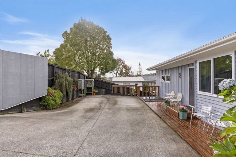 Photo of property in 80 Vandeleur Avenue, Birkdale, Auckland, 0626