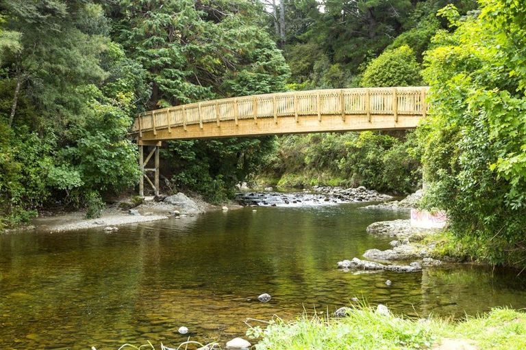 Photo of property in 94 Riverstone Drive, Riverstone Terraces, Upper Hutt, 5018