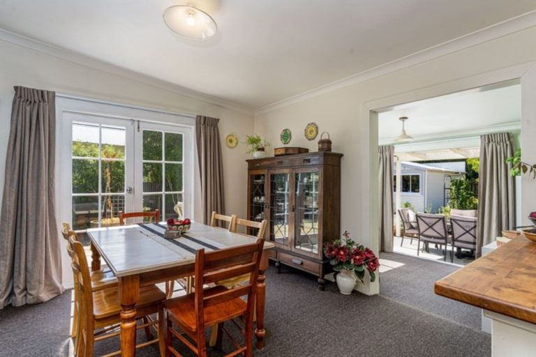 Photo of property in 15 Howard Street, Carterton, 5713