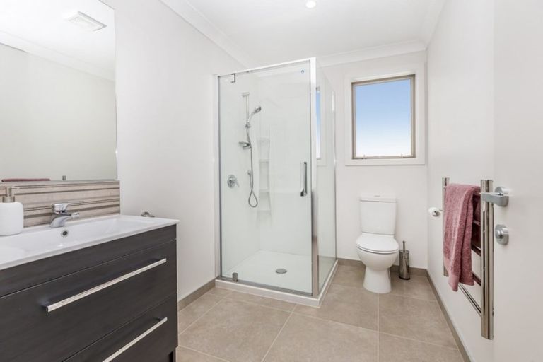 Photo of property in 12 Pacific View, Whitby, Porirua, 5024