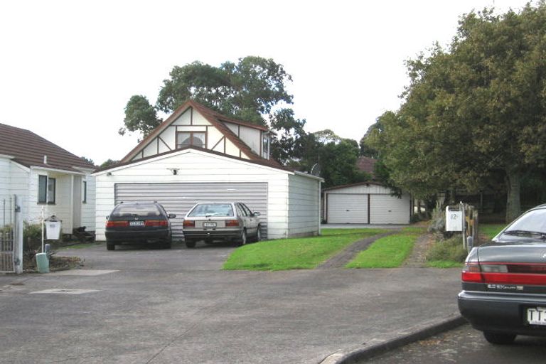 Photo of property in 12 Hazelmay Place, Bucklands Beach, Auckland, 2014