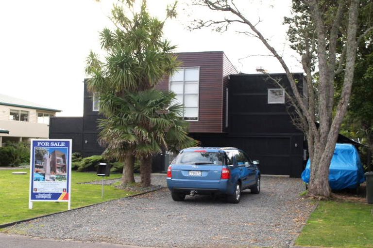 Photo of property in 44 First View Avenue, Beachlands, Auckland, 2018