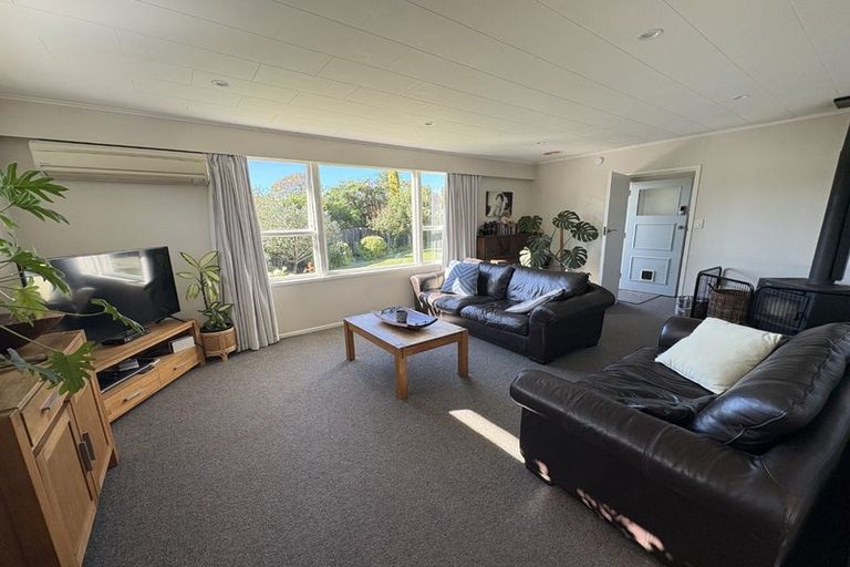 Photo of property in 24 Christie Crescent, Havelock North, 4130
