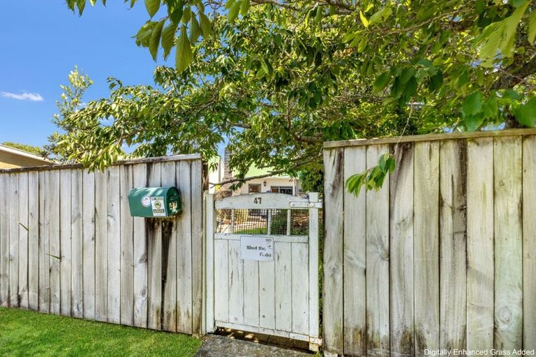 Photo of property in 47 Wallath Road, Westown, New Plymouth, 4310