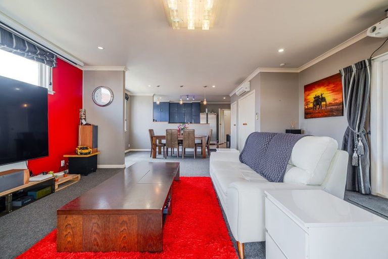 Photo of property in 84 Vogel Street, Roslyn, Palmerston North, 4414