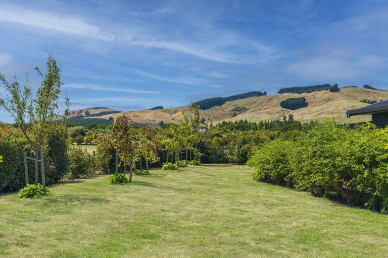 Photo of property in 4 Kanuka Grove, Kinloch, Taupo, 3377