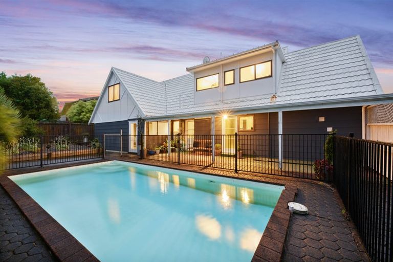 Photo of property in 5 Tatyana Place, Massey, Auckland, 0614