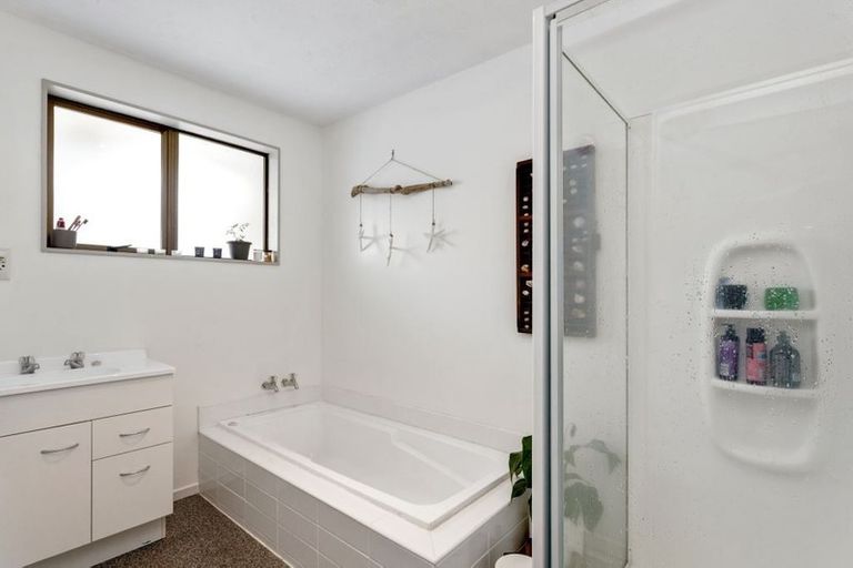 Photo of property in 1/9 Brake Street, Upper Riccarton, Christchurch, 8041