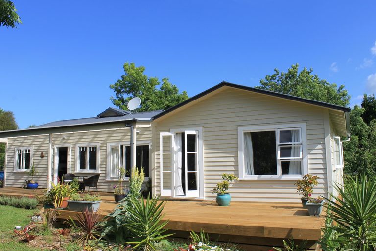 Photo of property in 23 Blue Gum Lane, Kerikeri, 0293