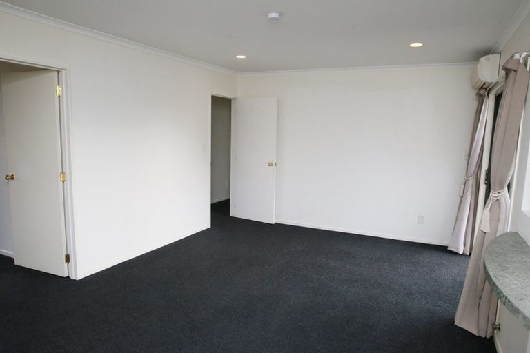 Photo of property in 32 Fendalton Drive, Rototuna, Hamilton, 3210