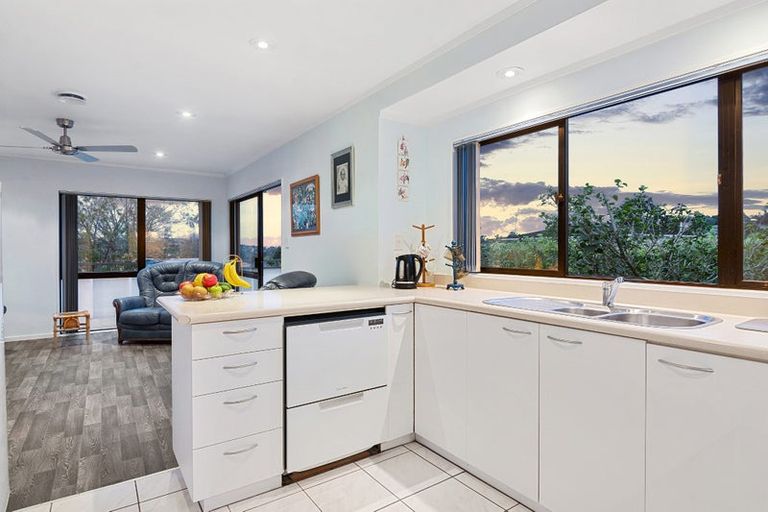 Photo of property in 42b Redwing Street, Browns Bay, Auckland, 0630