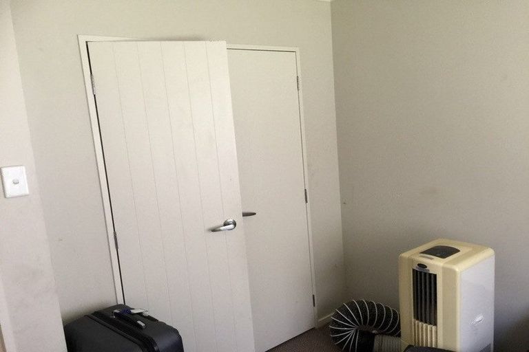 Photo of property in 13a Karaka Street, New Lynn, Auckland, 0600