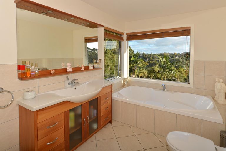 Photo of property in 182 Landing Road, Kerikeri, 0230