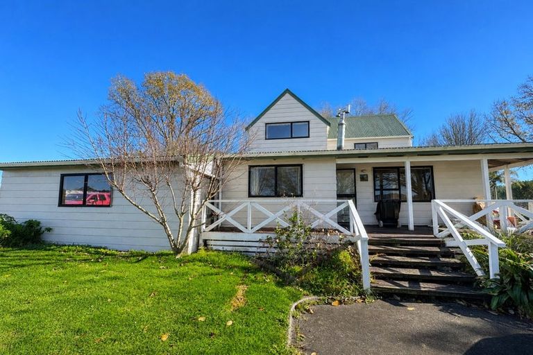 Photo of property in 211 White Road, Hunua, Papakura, 2583