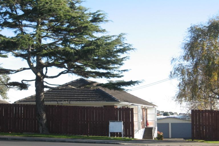 Photo of property in 1/1 Great South Road, Papakura, Auckland, 2112