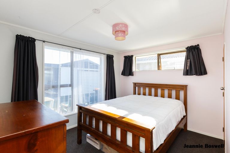 Photo of property in 100a Linton Street, West End, Palmerston North, 4410