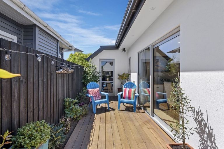 Photo of property in 35a Hewitts Road, Merivale, Christchurch, 8014