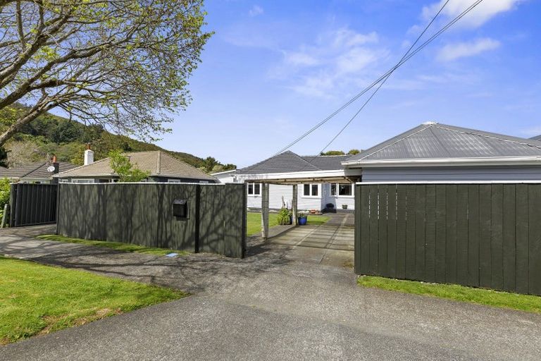 Photo of property in 17 Burden Avenue, Wainuiomata, Lower Hutt, 5014
