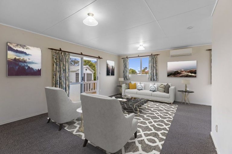 Photo of property in 18 Nikau Street, Inglewood, 4330