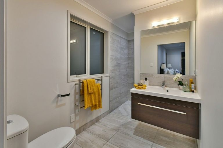 Photo of property in 21 Muirhill Place, Pokeno, 2402