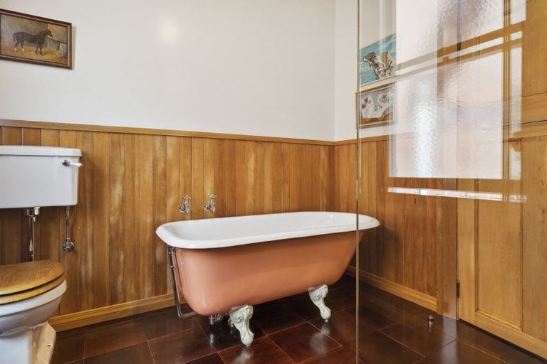 Photo of property in 76 Elm Row, Dunedin Central, Dunedin, 9016