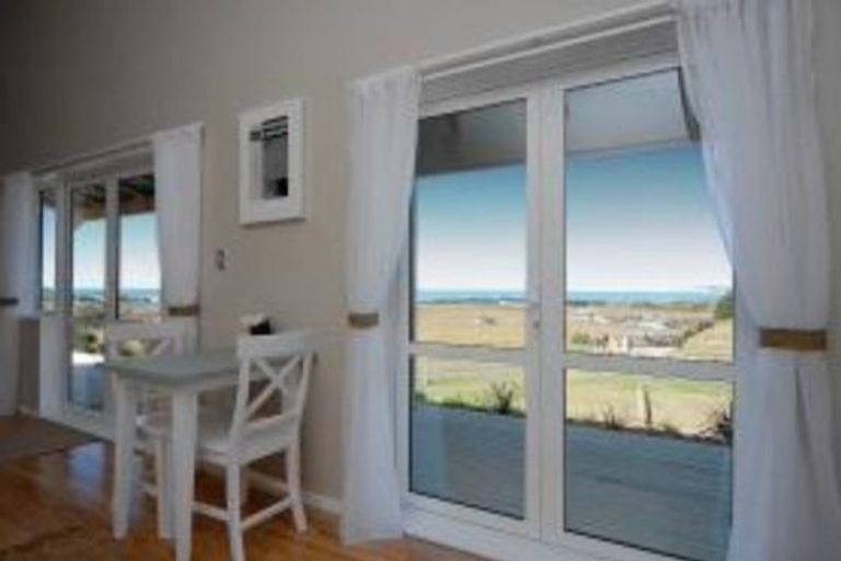 Photo of property in 755 Main North Road, Bay View, Napier, 4182