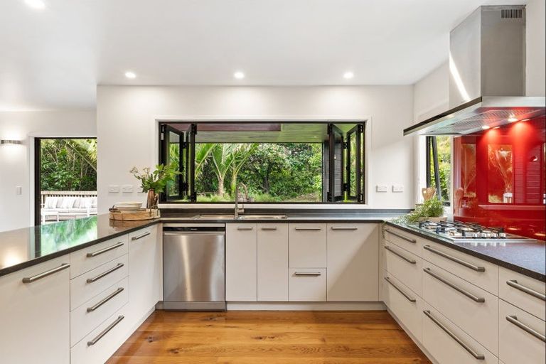 Photo of property in 33 Tongue Farm Road, Matakana, Warkworth, 0985