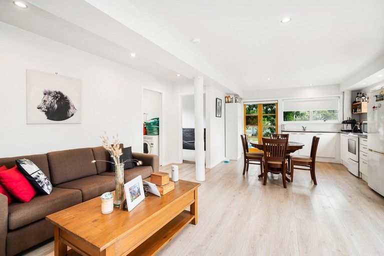 Photo of property in 12 Ringer Avenue, Matapouri, Whangarei, 0173