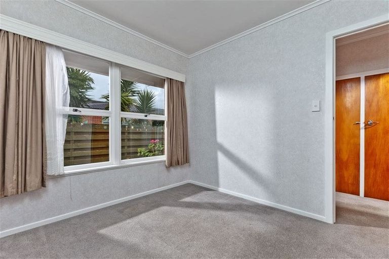 Photo of property in 2/17 Saltburn Road, Milford, Auckland, 0620