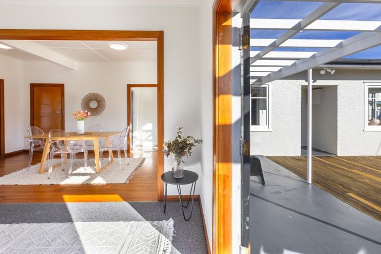 Photo of property in 2 Woburn Street, Waipukurau, 4200