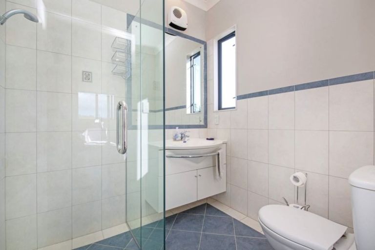 Photo of property in 68 Porterfield Road, Whitford, Howick, 2571