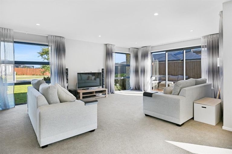 Photo of property in 25 Amur Crescent, Rolleston, 7615