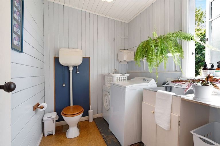 Photo of property in 17 Arawa Street, New Lynn, Auckland, 0600