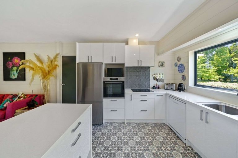 Photo of property in 12 Hawkins Drive, Martinborough, 5711