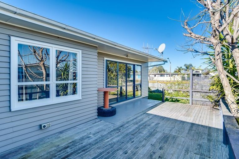 Photo of property in 49 Leicester Avenue, Tamatea, Napier, 4112