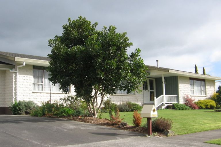 Photo of property in 16 Willowbank Crescent, Feilding, 4702