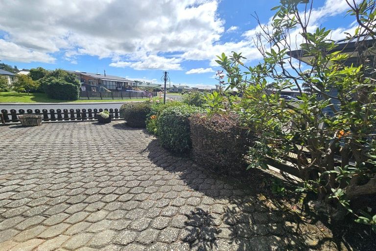 Photo of property in 18 Crossleigh Crescent, Balclutha, 9230