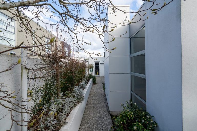 Photo of property in 14 Stirling Street, Merivale, Christchurch, 8014