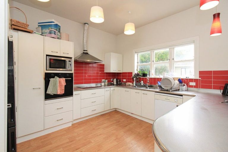 Photo of property in 52 Ellice Street, Mount Victoria, Wellington, 6011