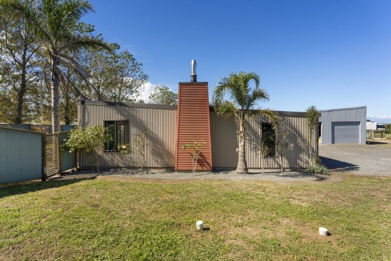 Photo of property in 36 Waitai Street, Castlecliff, Whanganui, 4501