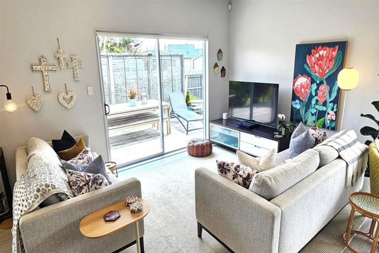 Photo of property in 162 Kowhai Avenue, Matarangi, Whitianga, 3592