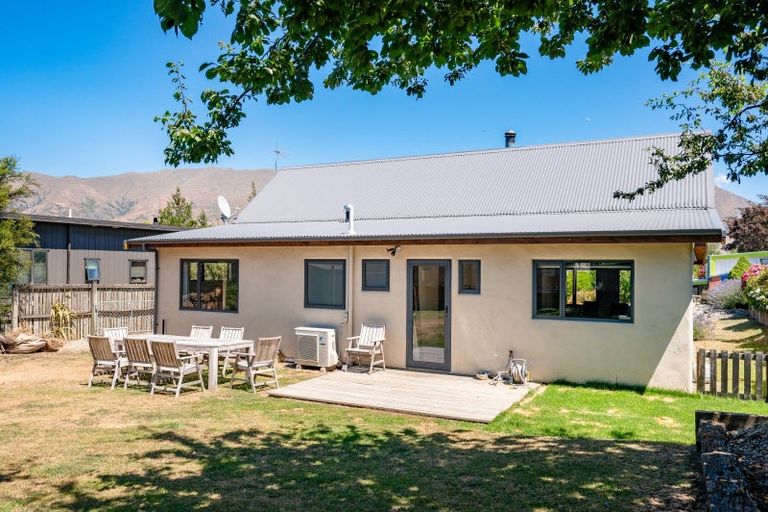 Photo of property in 42 Rata Street, Wanaka, 9305