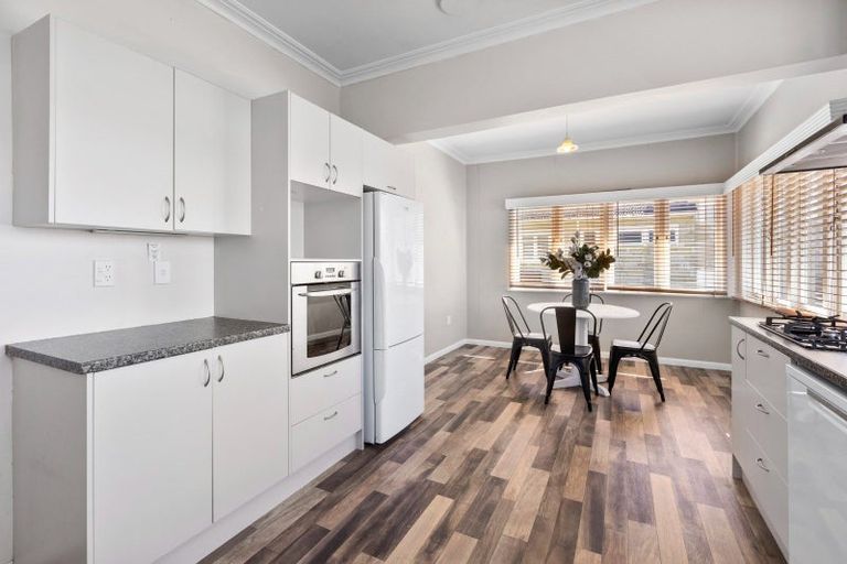 Photo of property in 182 Studholme Street, Morrinsville, 3300