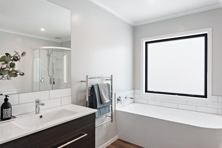 Photo of property in 12 Millhaven Place, Otaki, 5512