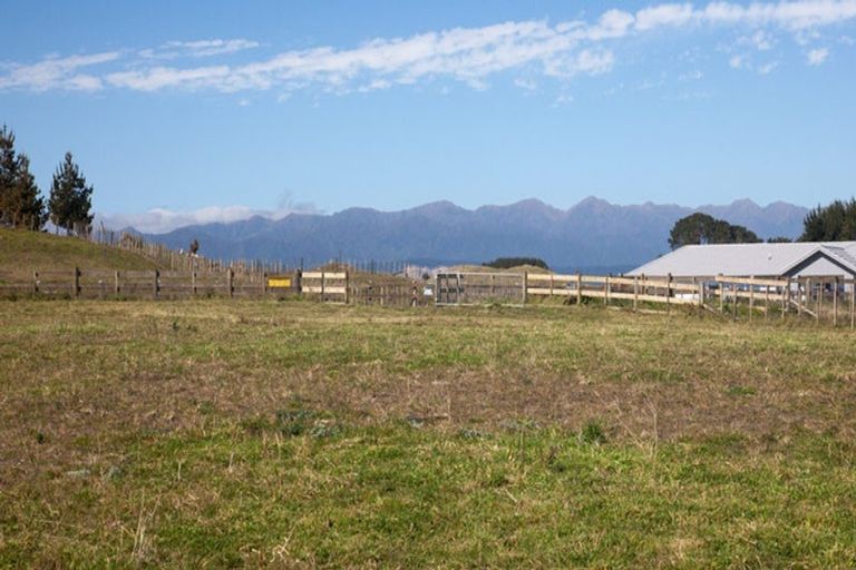 Photo of property in 24 Truebridge Drive, Waitarere, Levin, 5510