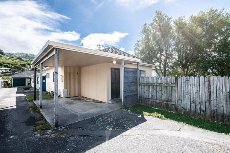 Photo of property in 1/29 Findlay Street, Tawa, Wellington, 5028