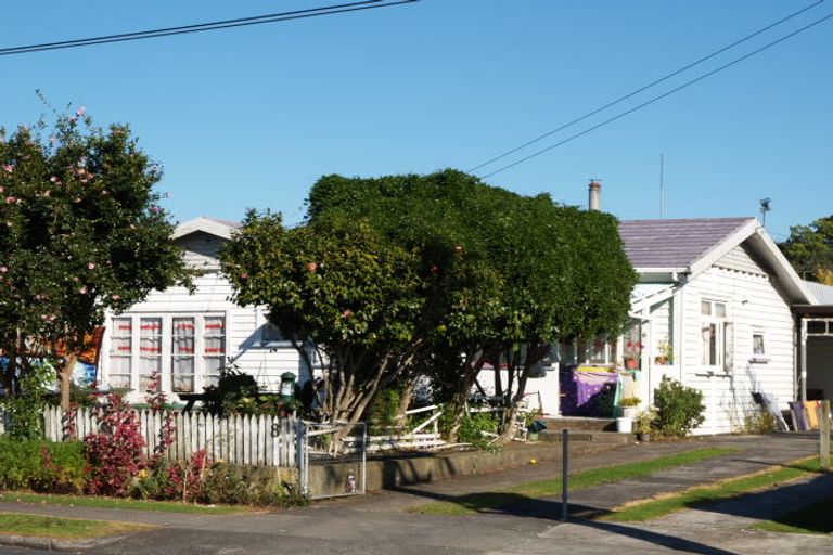 Photo of property in 10 Ferguson Street, Mangere East, Auckland, 2024